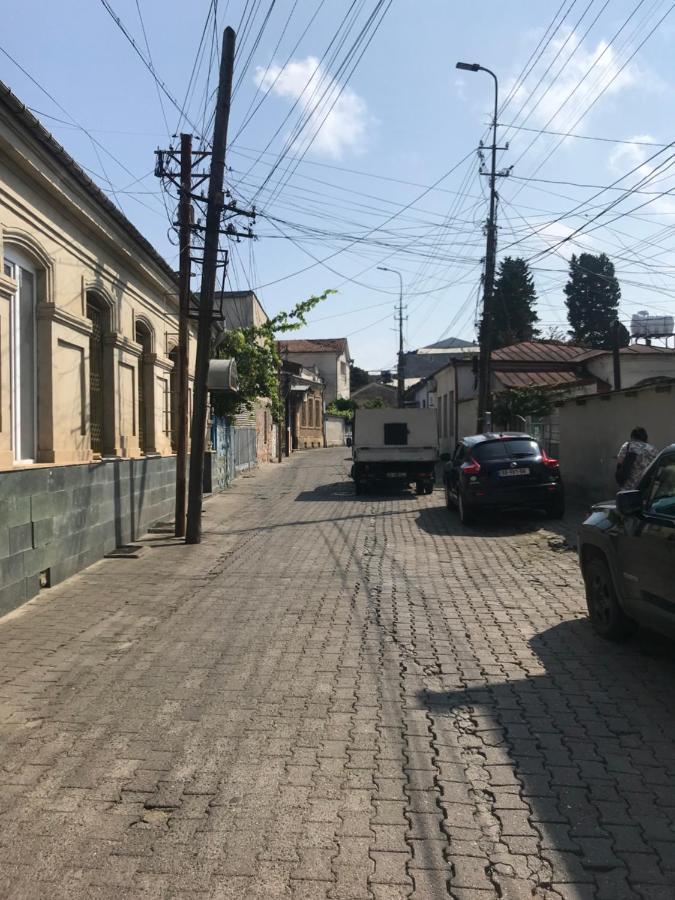 Центр Города Спокойная Улица Kutaissi Exterior foto